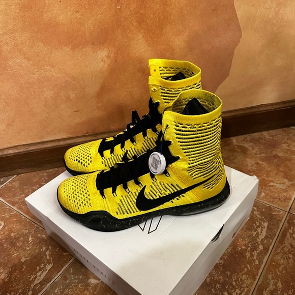 Kobe X Elite Koda Sneakers - Picture 2 of 8